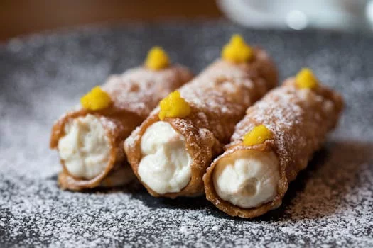 cannoli sicilian pastry cream